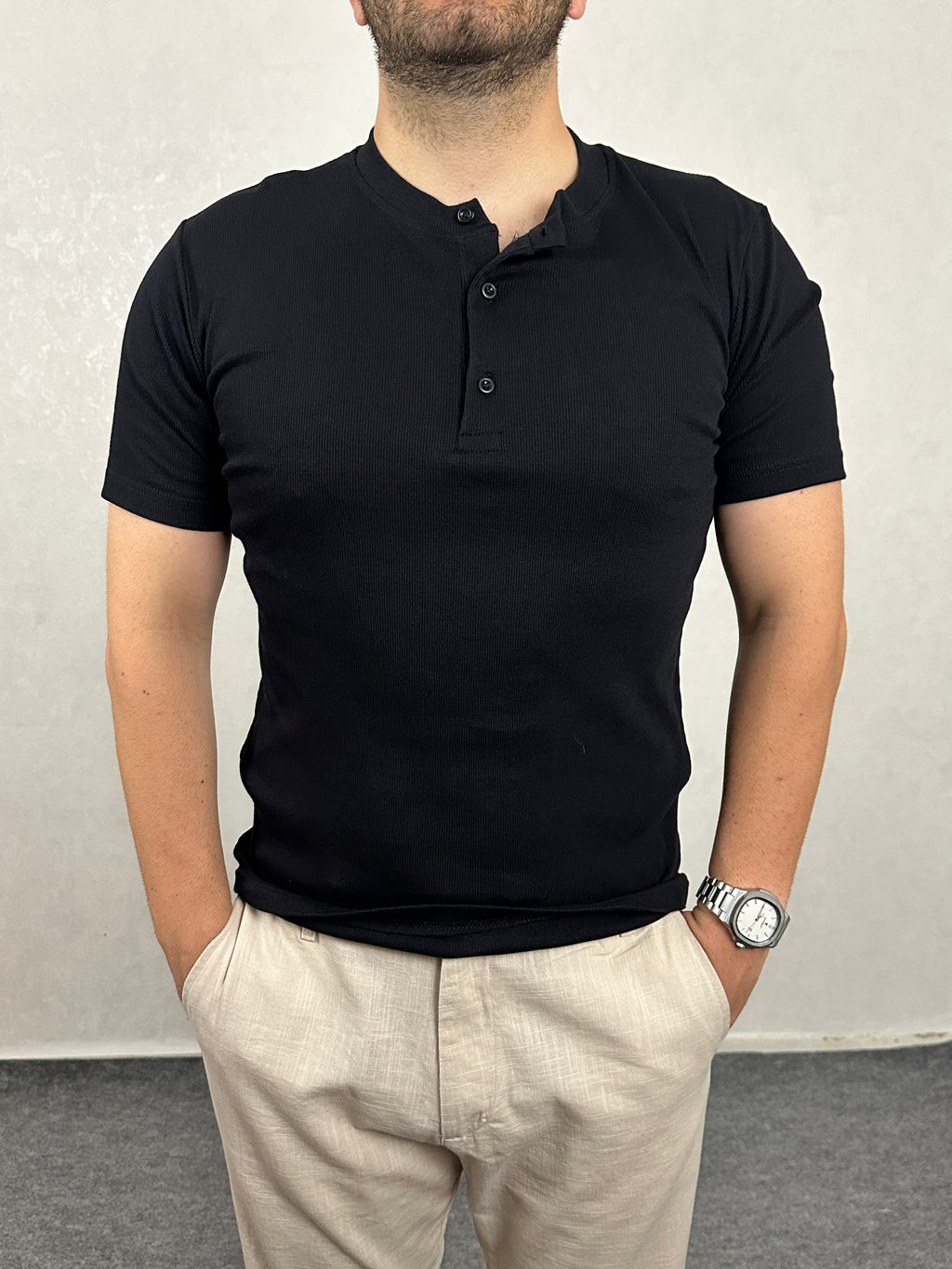 Basic Hanley Yaka Tişört - Siyah