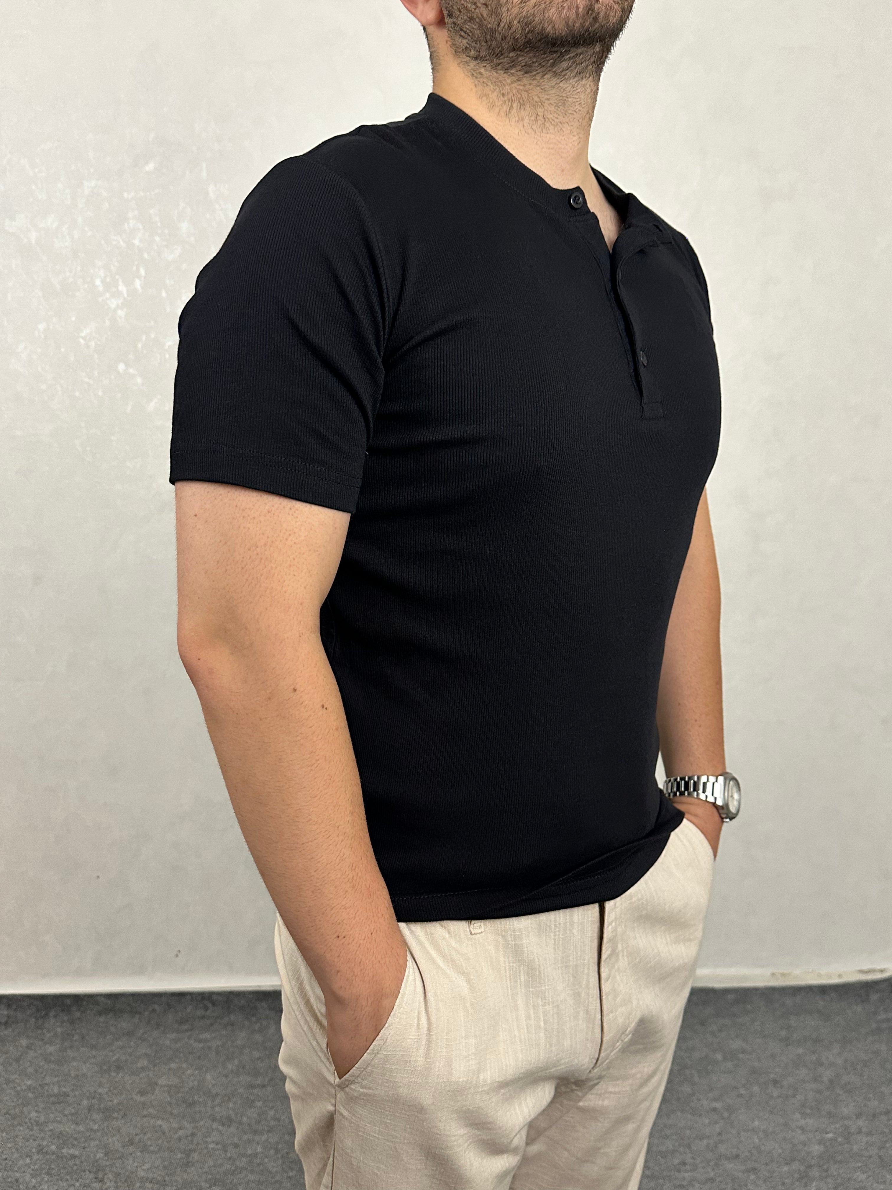 Basic Hanley Yaka Tişört - Siyah
