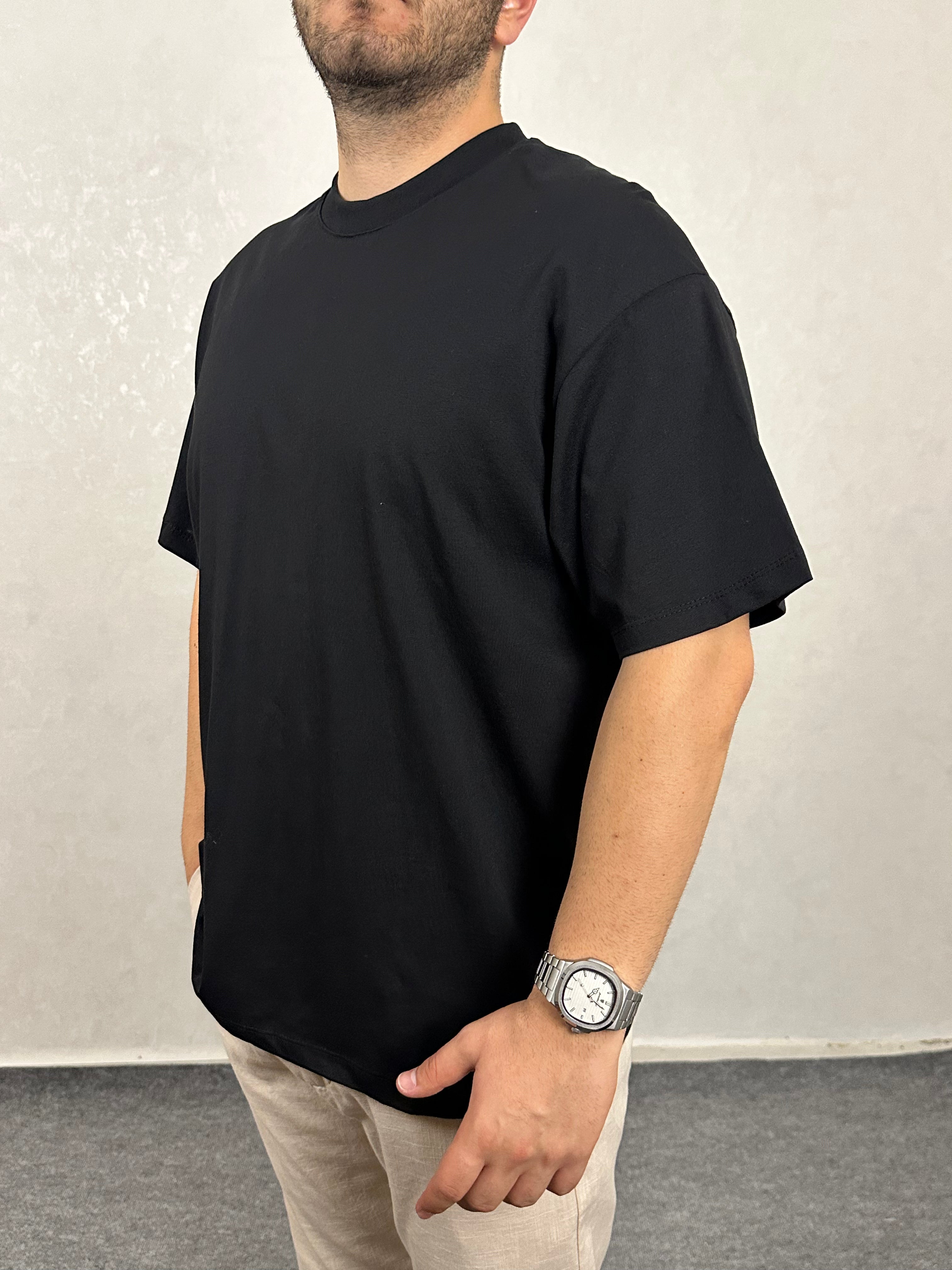 Oversize Bisiklet Yaka Tişört - Siyah